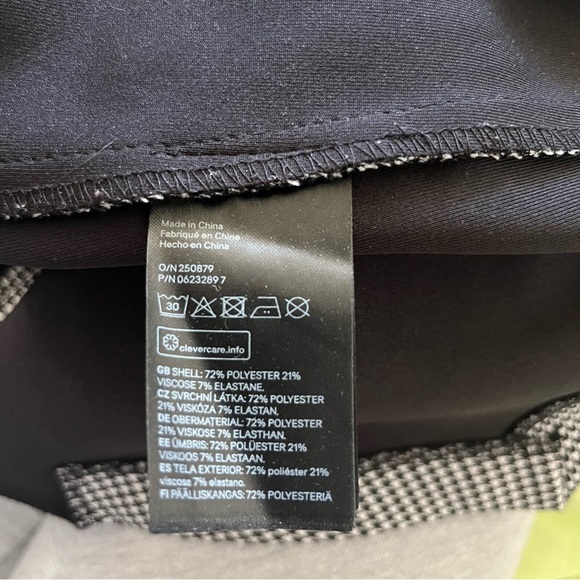 H&M Herringbone Tulip Skirt Size 6 - Picture 7 of 8